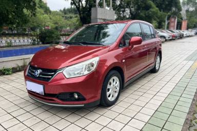 Used Venucia R50 2015 1.6L Automatic Luxury Edition