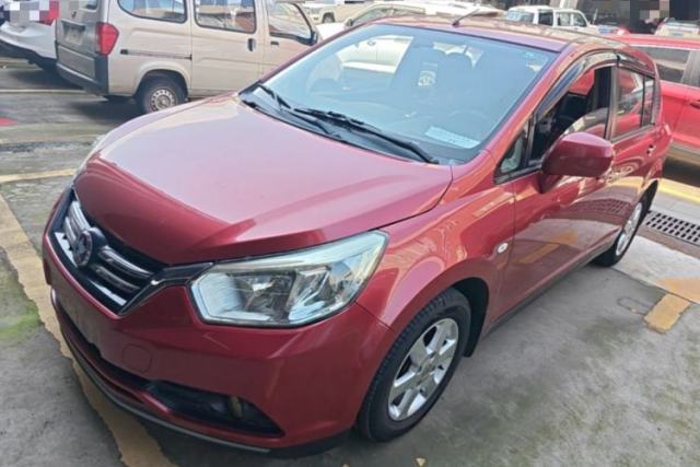 Used Venucia R50 2015 1.6L Automatic Fashion Edition