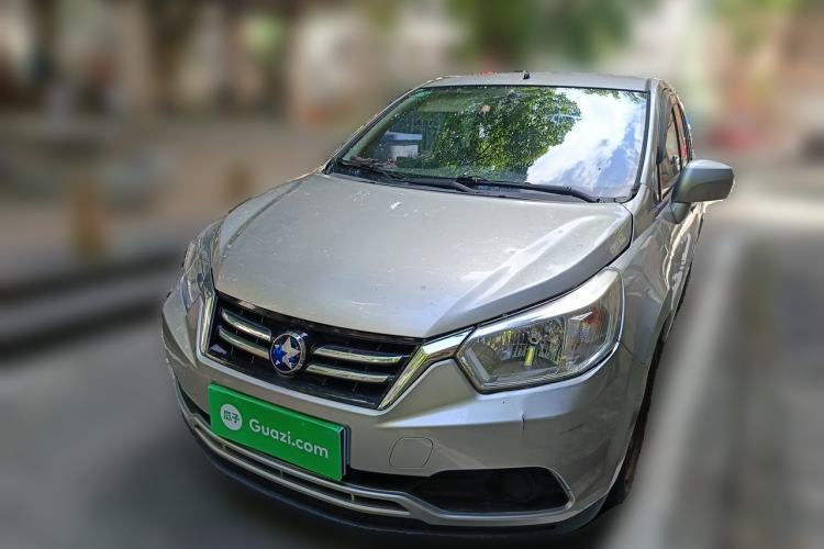 Used Venucia R50 2015 1.6L Manual Fashion Edition Guazi used car, China used car export, Used car for sale, Used Venucia cars, Cheapest cars for sale