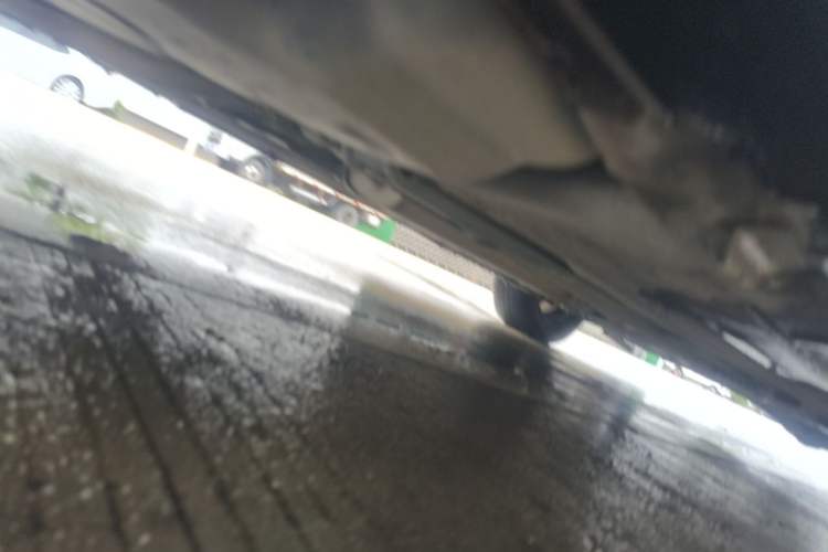 Used Venucia R50 2015 1.6L Manual Fashion Edition Chassis Rear Right