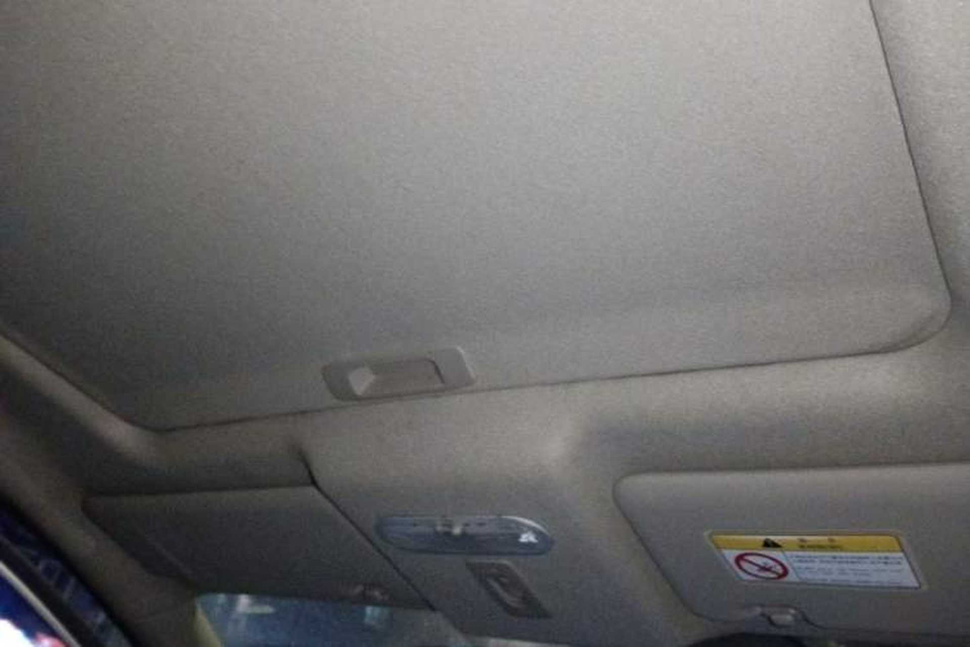 Used Venucia R50 2015 1.6L Automatic Luxury Edition Headliner