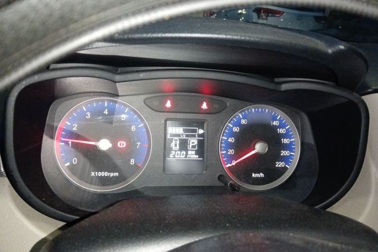 Used Venucia R50 2015 1.6L Automatic Luxury Edition Instrument Cluster