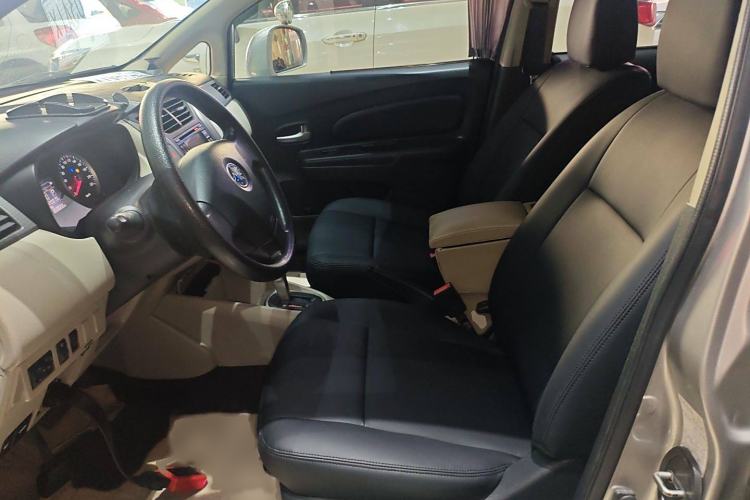 Used Venucia R50 2015 1.6L Automatic Fashion Edition Left Front Seat