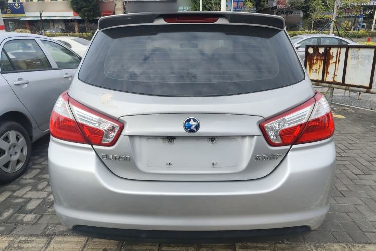 Used Venucia R50 2015 1.6L Automatic Fashion Edition Rear