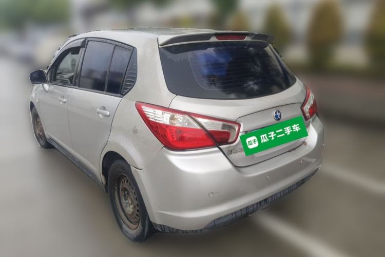 Used Venucia R50 2015 1.6L Manual Fashion Edition Rear Left 45 Deg