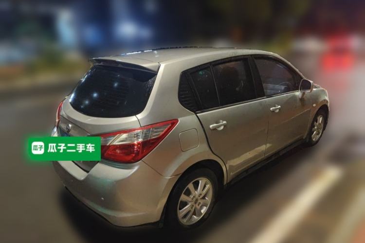 Used Venucia R50 2015 1.6L Manual Fashion Edition Rear Right 45 Deg