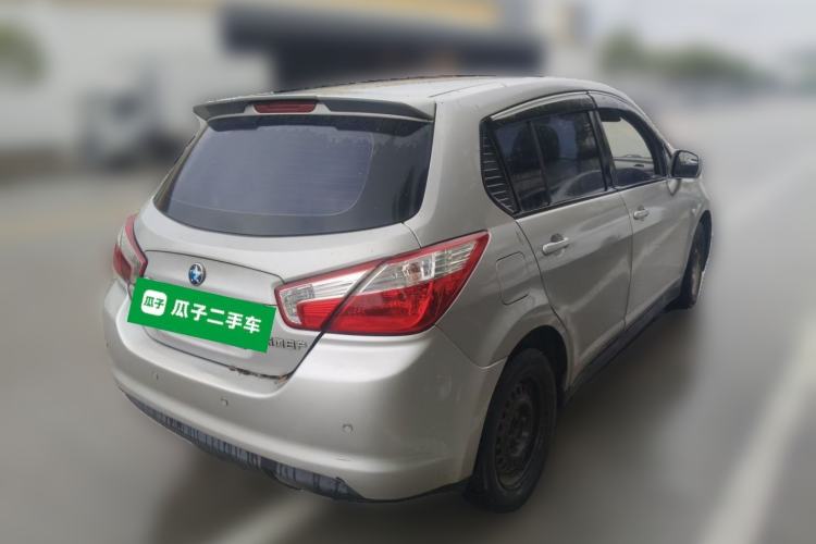 Used Venucia R50 2015 1.6L Manual Fashion Edition Rear Right 45 Deg