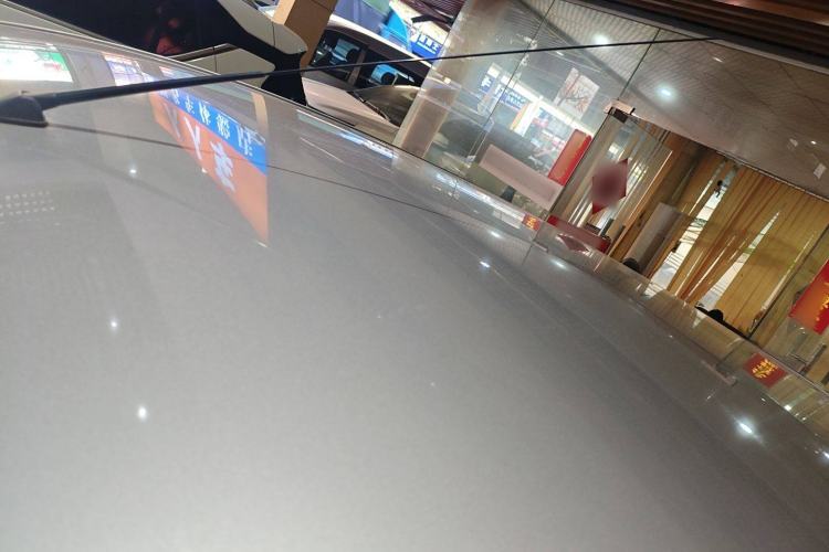 Used Venucia R50 2015 1.6L Automatic Fashion Edition Roof