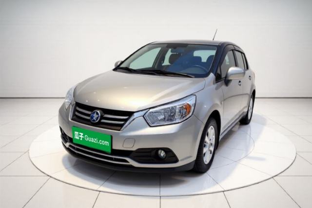 Used Venucia R50 2015 1.6L Automatic Luxury Edition