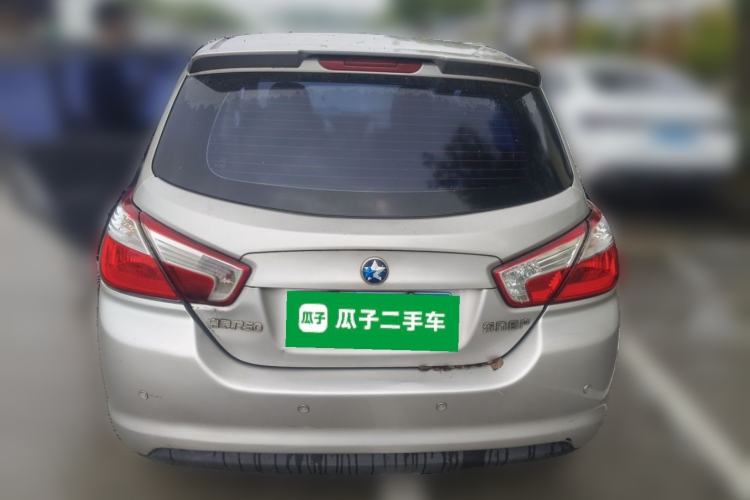 Used Venucia R50 2015 1.6L Manual Fashion Edition Trunk