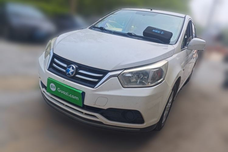 Used Venucia R50 2015 1.6L Manual Fashion Edition Guazi used car, China used car export, Used car for sale, Used Venucia cars, Cheapest cars for sale