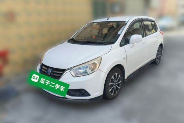 Used Venucia R50 2015 1.6L Automatic Fashion Edition