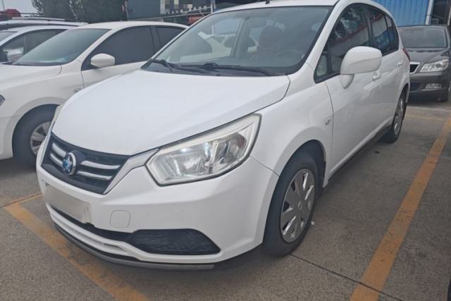 Used Venucia R50 2015 1.6L Automatic Fashion Edition