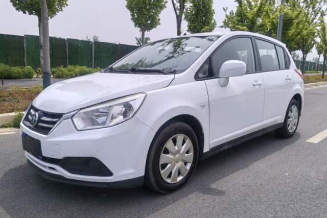 Used Venucia R50 2015 1.6L Automatic Fashion Edition