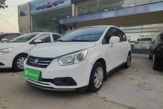 Used Venucia R50 2015 1.6L Manual Fashion Edition