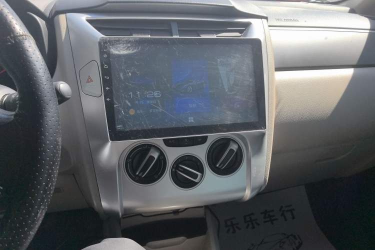 Used Venucia R50 2015 1.6L Manual Fashion Edition Audio And AC Panel
