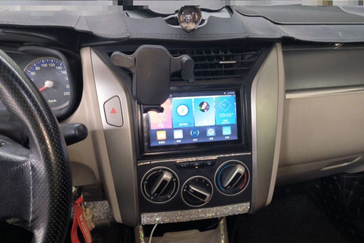 Used Venucia R50 2015 1.6L Manual Fashion Edition Audio And AC Panel