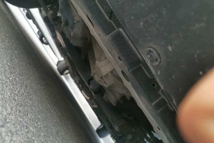 Used Venucia R50 2015 1.6L Manual Fashion Edition Chassis Front