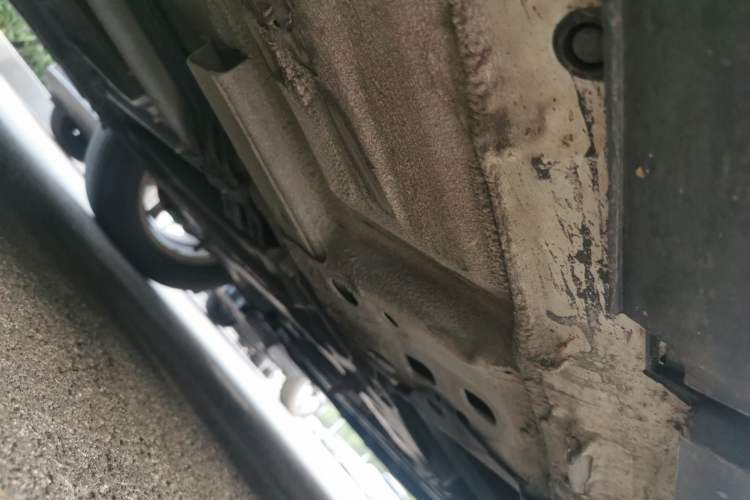 Used Venucia R50 2015 1.6L Manual Fashion Edition Chassis Front Right