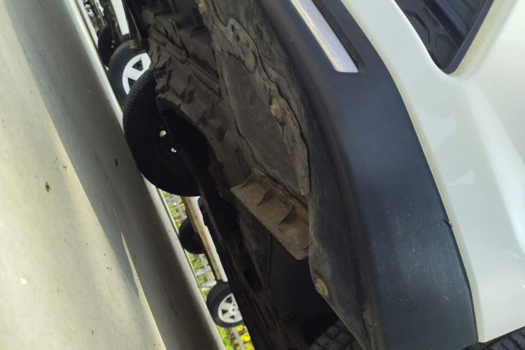 Used Venucia R50 2015 1.6L Manual Fashion Edition Chassis Front