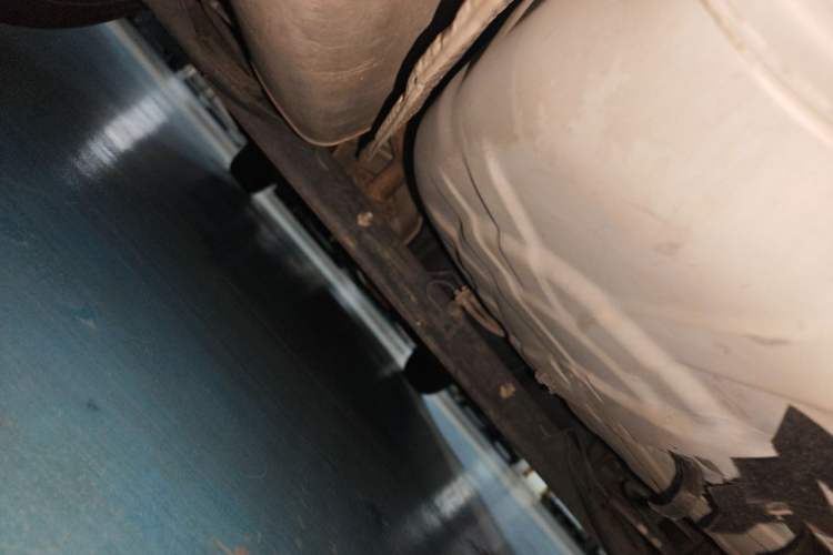 Used Venucia R50 2015 1.6L Automatic Fashion Edition Chassis Rear
