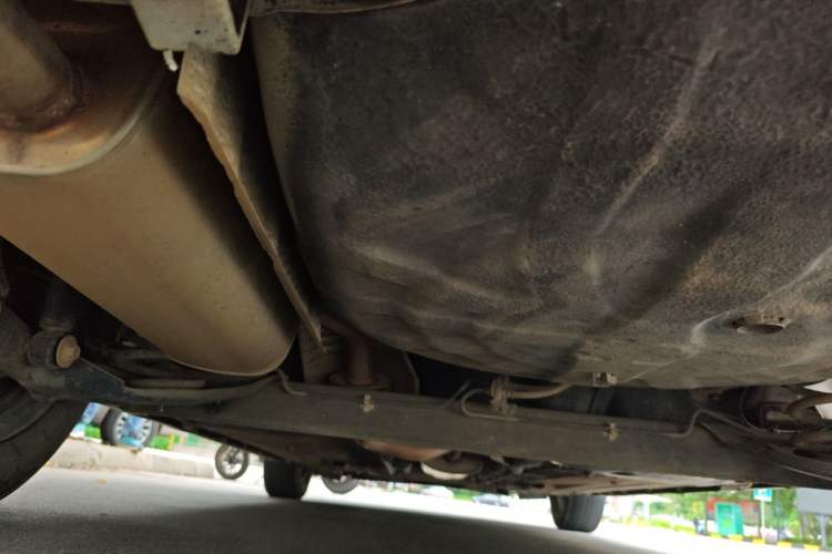 Used Venucia R50 2015 1.6L Manual Fashion Edition Chassis Rear