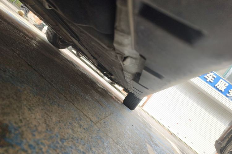 Used Venucia R50 2015 1.6L Manual Fashion Edition Chassis Rear Right