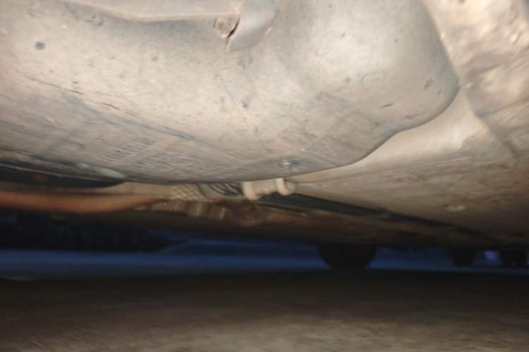 Used Venucia R50 2015 1.6L Automatic Fashion Edition Chassis Rear Right