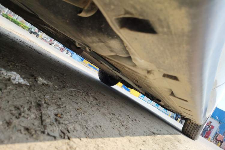 Used Venucia R50 2015 1.6L Manual Fashion Edition Chassis Rear Right