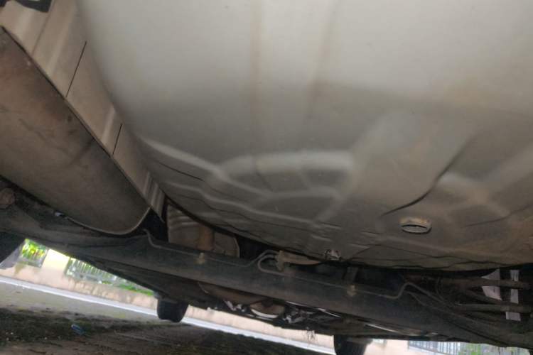 Used Venucia R50 2015 1.6L Manual Fashion Edition Chassis Rear