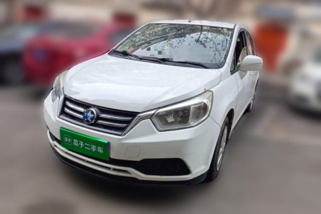 Used Venucia R50 2015 1.6L Automatic Fashion Edition