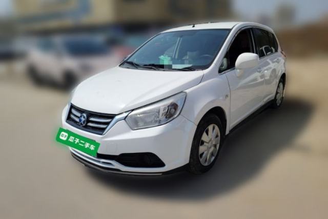 Used Venucia R50 2015 1.6L Manual Fashion Edition