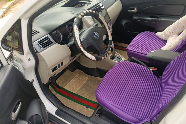 Used Venucia R50 2015 1.6L Automatic Fashion Edition Driver Seat