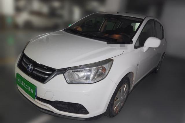 Used Venucia R50 2015 1.6L Manual Fashion Edition