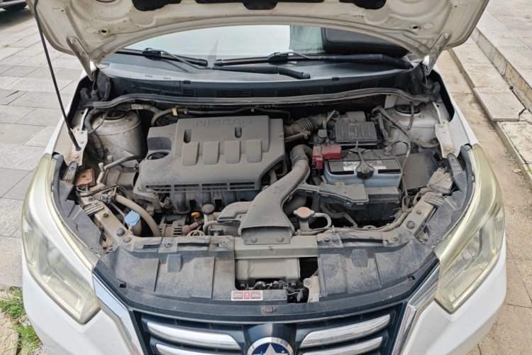 Used Venucia R50 2015 1.6L Manual Fashion Edition Engine Bay