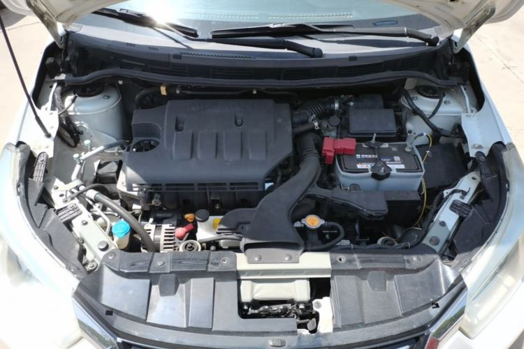 Used Venucia R50 2015 1.6L Manual Fashion Edition Engine Bay
