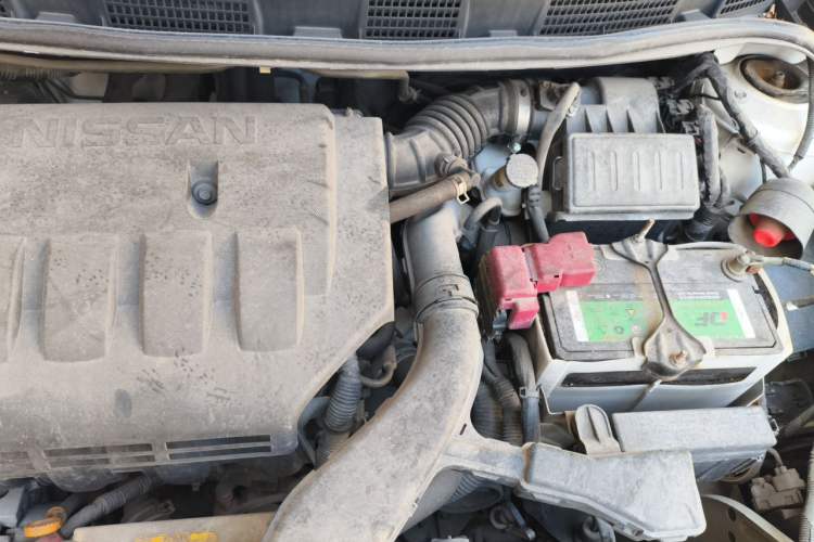 Used Venucia R50 2015 1.6L Automatic Fashion Edition Engine Bay Left