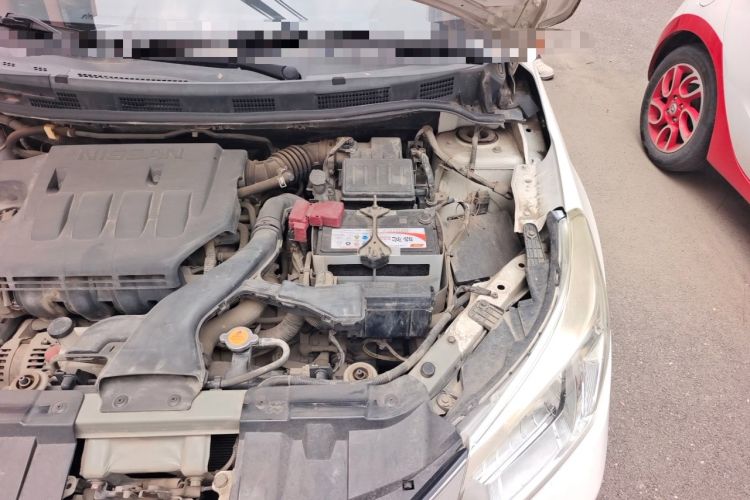 Used Venucia R50 2015 1.6L Manual Luxury Edition Engine Bay Left