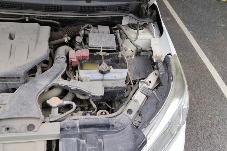 Used Venucia R50 2015 1.6L Manual Fashion Edition Engine Bay Left
