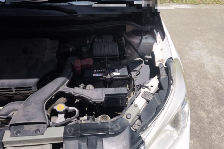 Used Venucia R50 2015 1.6L Manual Fashion Edition Engine Bay Left