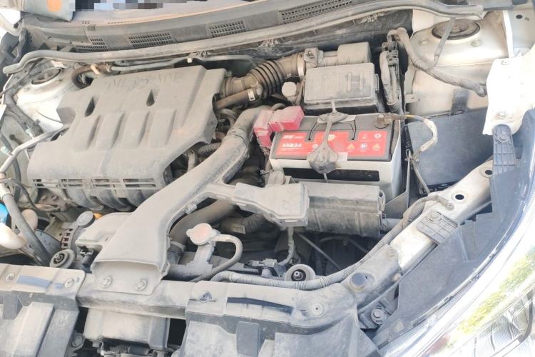 Used Venucia R50 2015 1.6L Automatic Fashion Edition Engine Bay Left