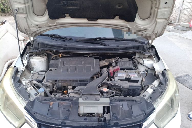 Used Venucia R50 2015 1.6L Automatic Luxury Edition Engine Bay