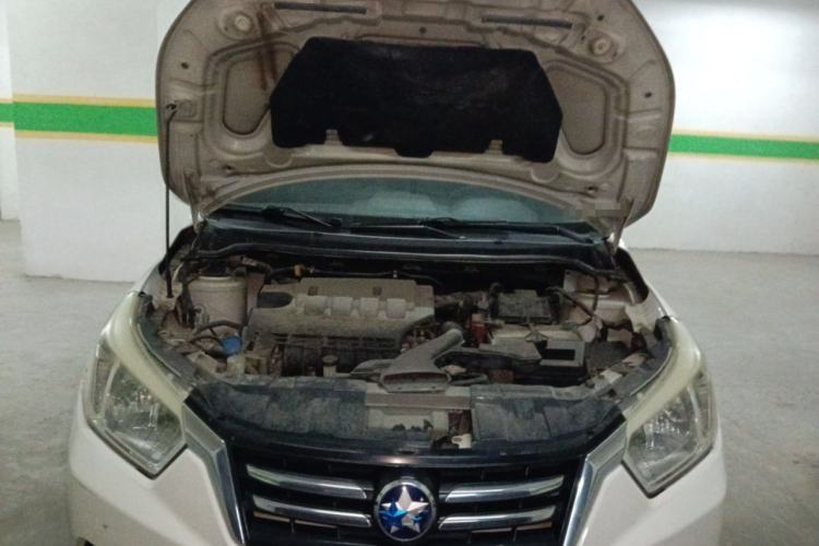 Used Venucia R50 2015 1.6L Manual Fashion Edition Engine Bay