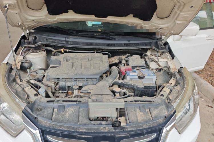 Used Venucia R50 2015 1.6L Manual Fashion Edition Engine Bay