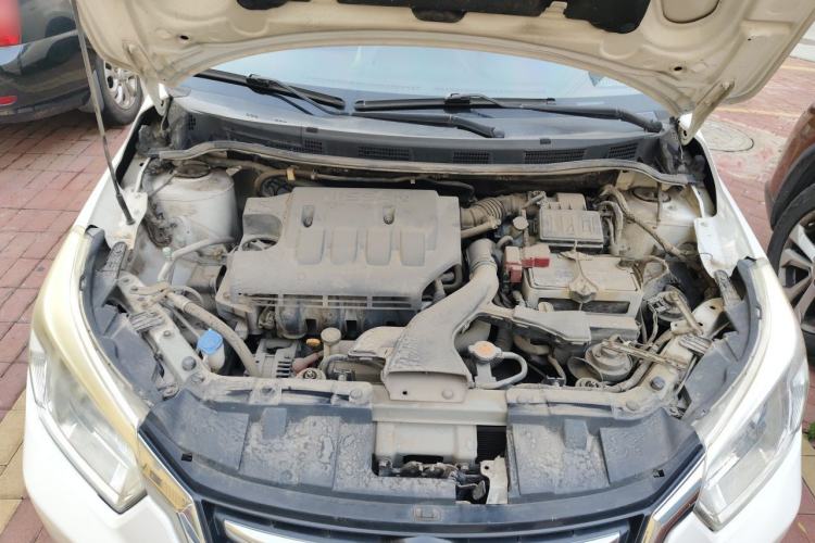 Used Venucia R50 2015 1.6L Automatic Fashion Edition Engine Bay