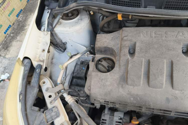 Used Venucia R50 2015 1.6L Automatic Fashion Edition Engine Bay Right