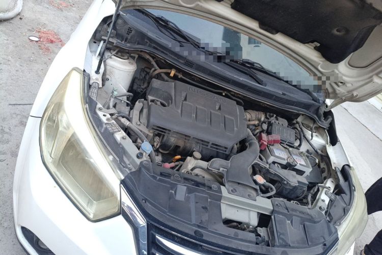 Used Venucia R50 2015 1.6L Automatic Luxury Edition Engine Bay Right