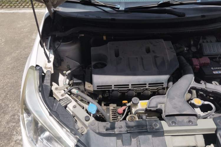 Used Venucia R50 2015 1.6L Manual Fashion Edition Engine Bay Right