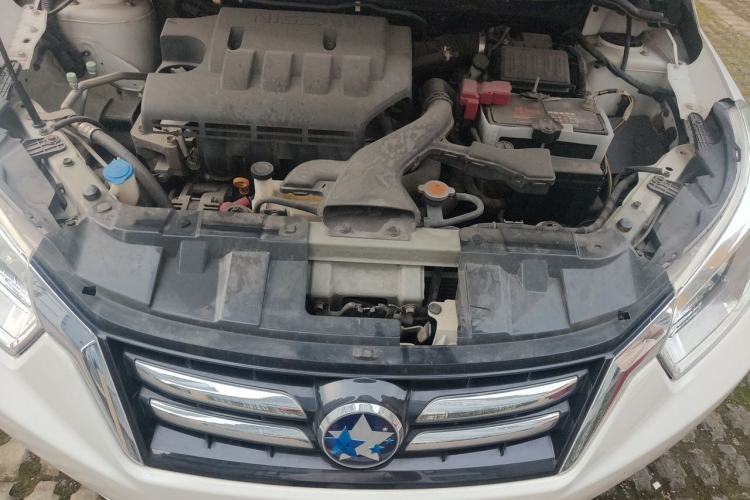 Used Venucia R50 2015 1.6L Manual Fashion Edition Engine Bay