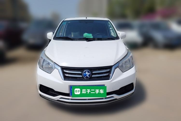 Used Venucia R50 2015 1.6L Manual Fashion Edition Front